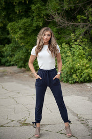 DT Shelby Tie-ankle pants in Navy